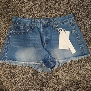 Chic Blue Studded Women's Jean Shorts